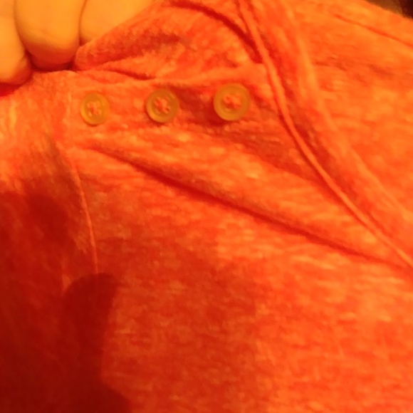 Top - Picture 2 of 3